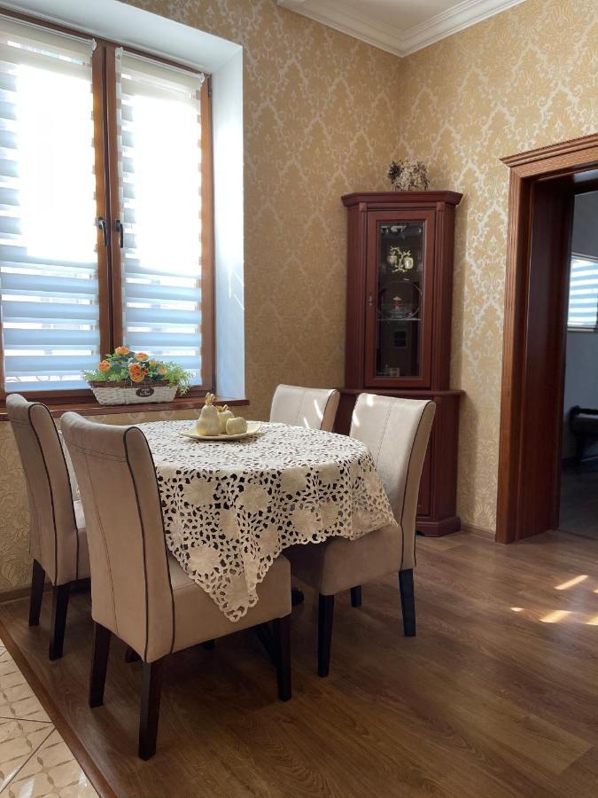 Apartment On Franka Lviv Dış mekan fotoğraf