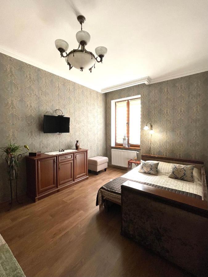 Apartment On Franka Lviv Dış mekan fotoğraf