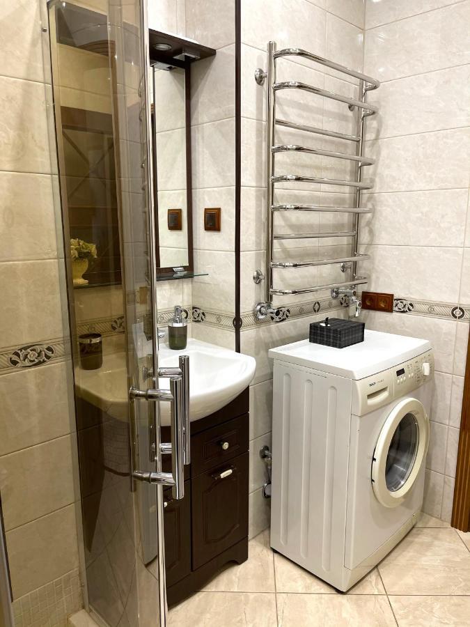 Apartment On Franka Lviv Dış mekan fotoğraf