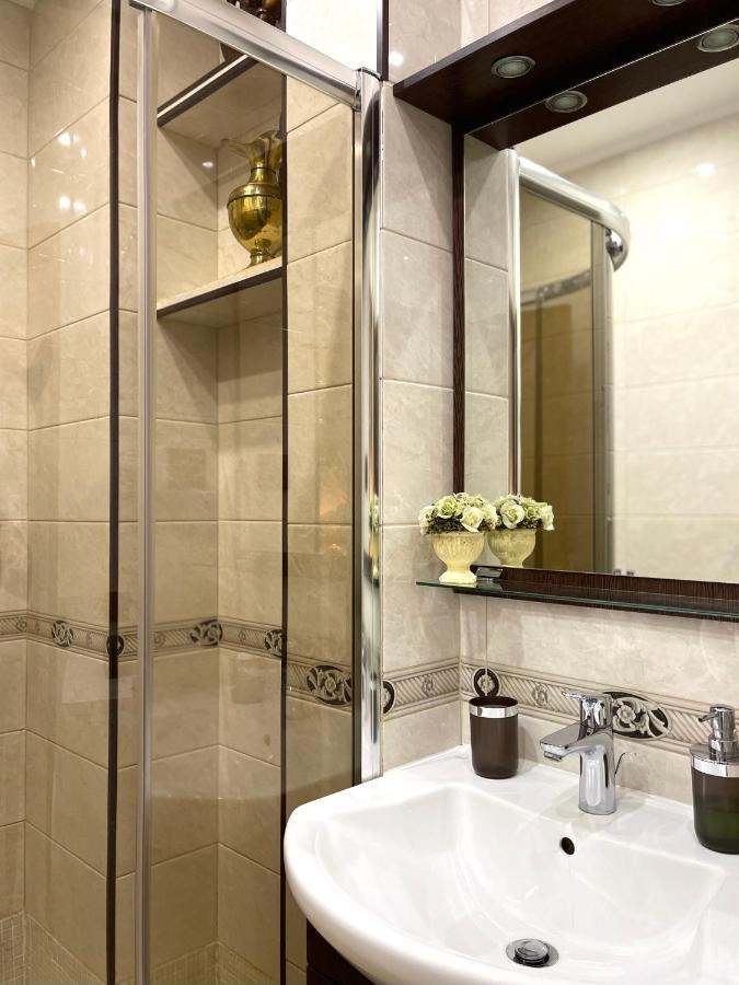 Apartment On Franka Lviv Dış mekan fotoğraf
